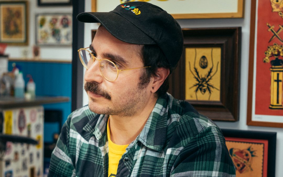 Javi Juelle, tatuador especializado en tatuaje tradicional en Sevilla